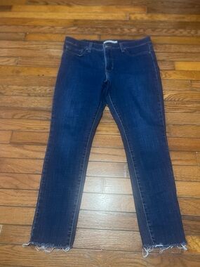 Levi's Dark Blue Ankle Skinny Jeans with Raw Hem